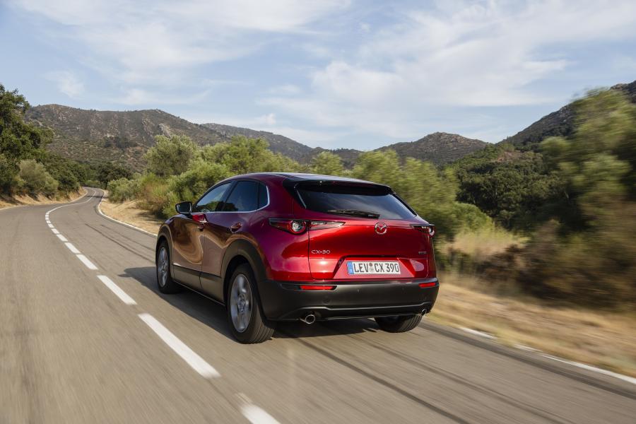  Mazda CX-30 Skyactiv-D 2019 года  (WW) (фото 8 из 15)